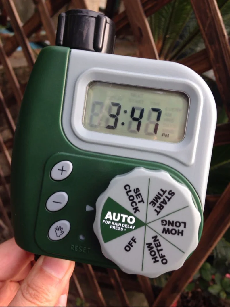 Skanto | Digitaler Gartenbewässerungs-Timer mit LCD-Wasserhahnsteuerung