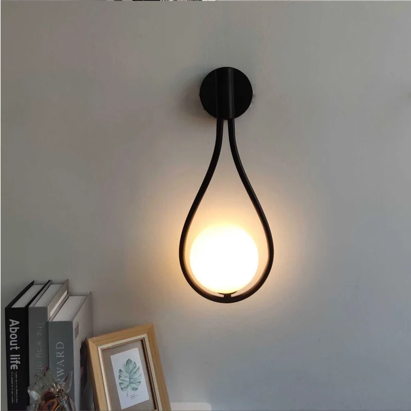 Skanto | Skandinavische LED-Wandleuchte – Minimalistische Lampe aus Holz und Metall