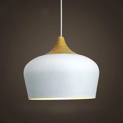 Skanto | Pendelleuchten aus Metall und Holz in zarten Pastellfarben