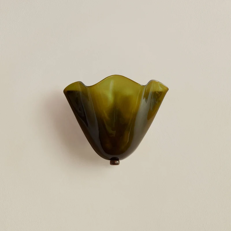 Skanto | Retro Buntglas-Wandleuchte im Muschelmuster