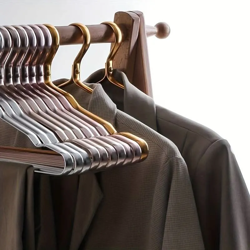 Skanto | Premium-Messing-Kleiderbügel für eine elegante Garderobe