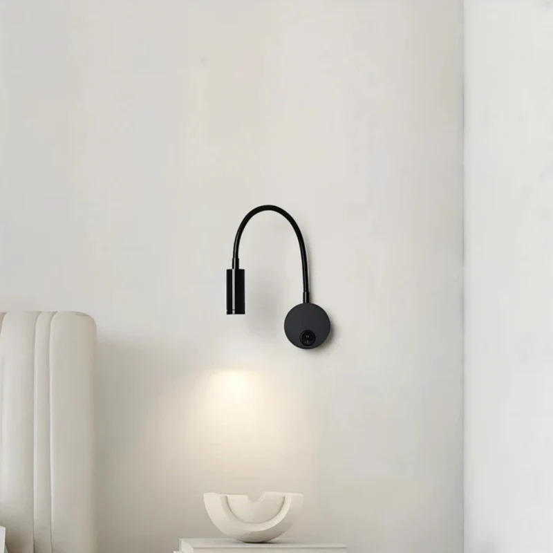Skanto | Kabellose LED-Wandleuchte mit flexiblem Arm in Schwarz