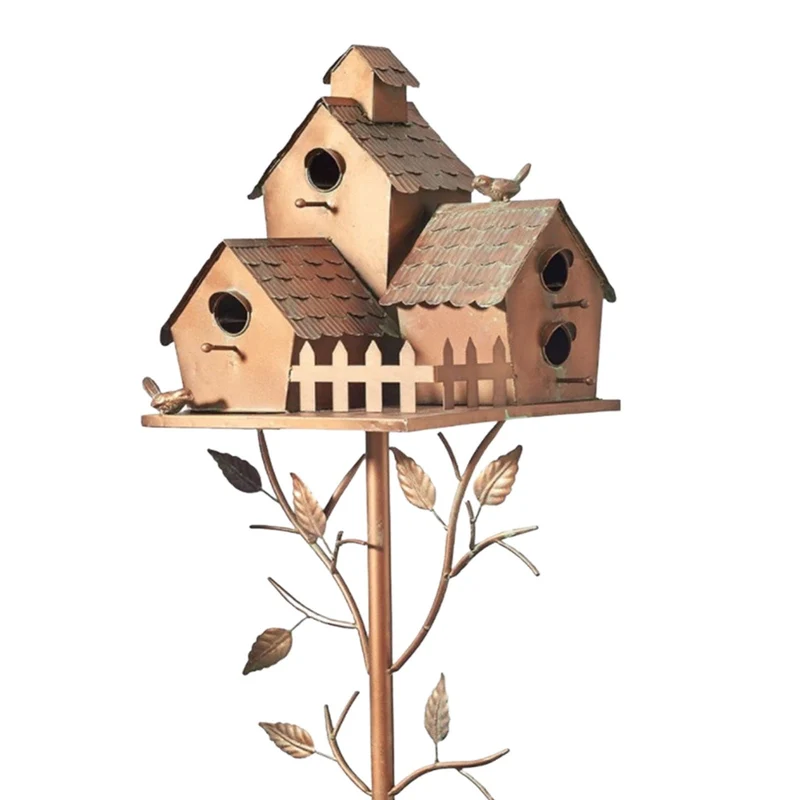 Skanto | Vogelhaus aus Metallkunst auf Gartenstecker