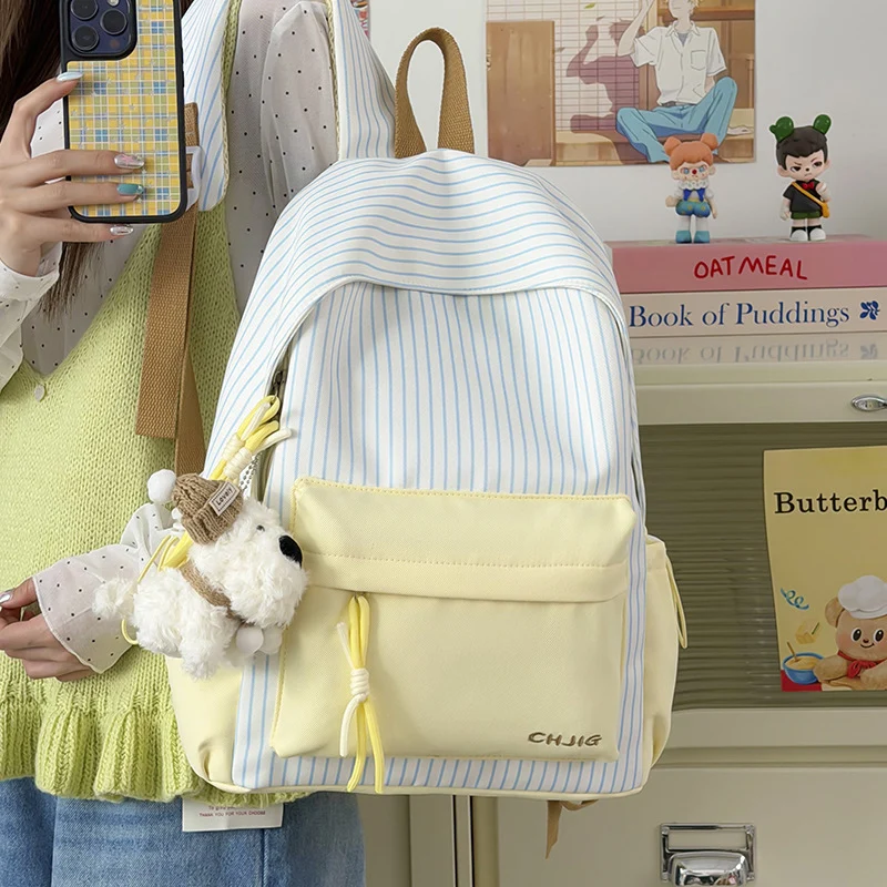 Stylischer lässiger gepunkteter Rucksack Karnz
