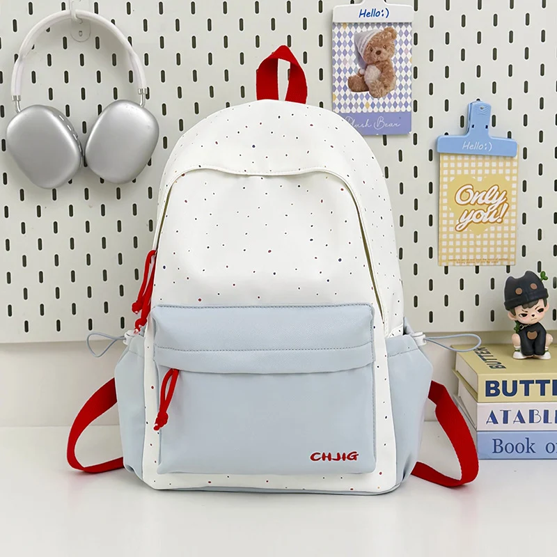 Stylischer lässiger gepunkteter Rucksack Karnz