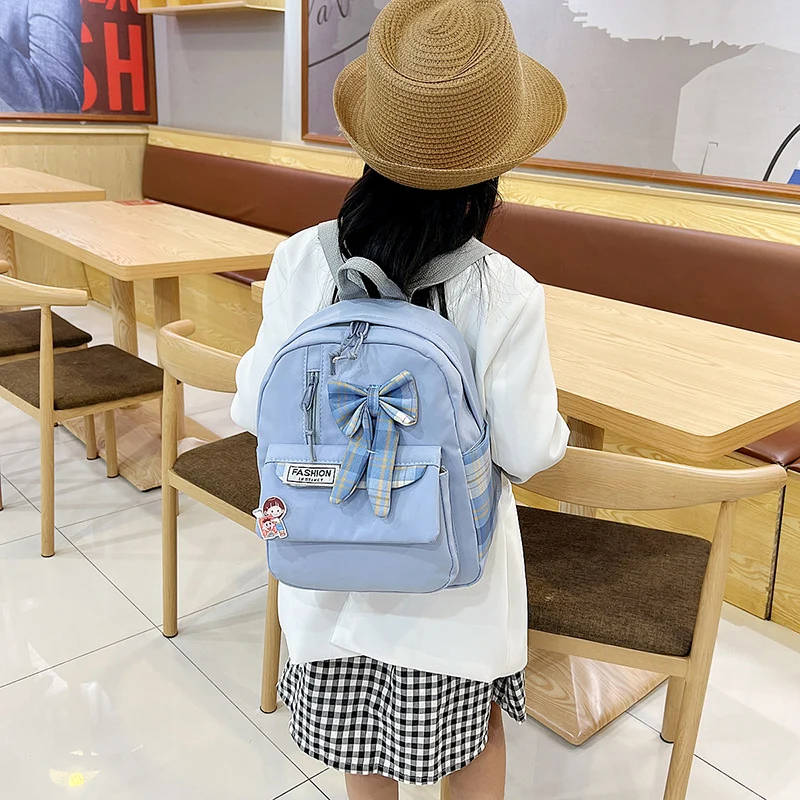 Stylischer lässiger Rucksack mit Schleifenverzierung Karnz