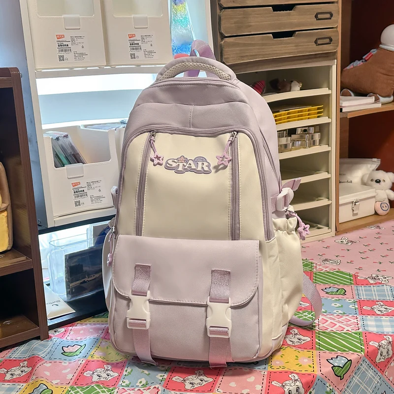 Stylischer Freizeit-Rucksack mit Stern-Akzent Karnz