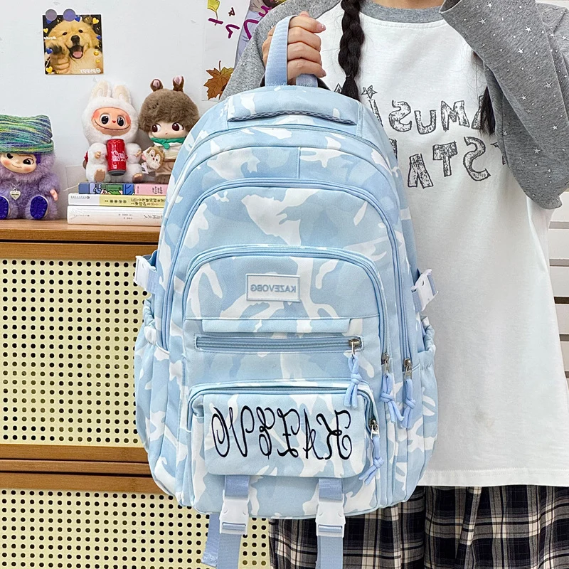 Stylische Freizeit-Rucksack mit Multi-Taschen-Design Karnz