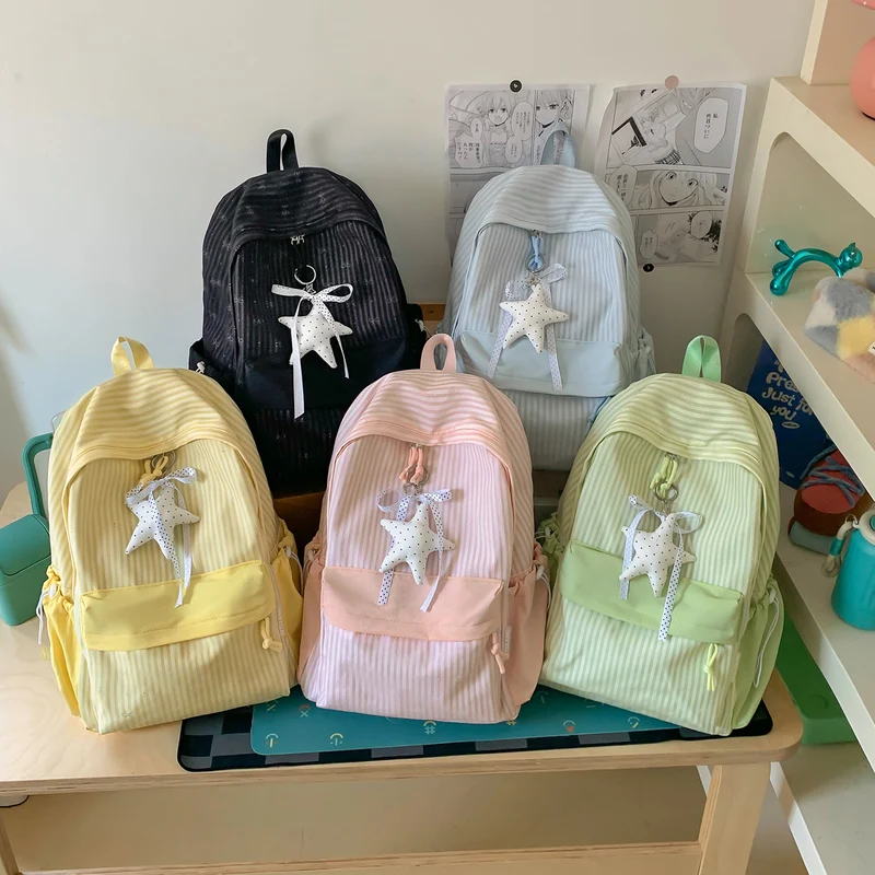 Stylische Freizeit-Rucksack mit dekorativen Eigenschaften Karnz