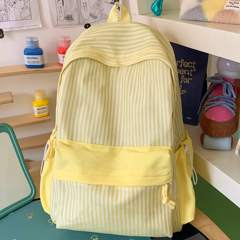 Stylische Freizeit-Rucksack mit dekorativen Eigenschaften Karnz