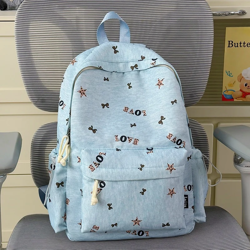 Stylischer lässiger Rucksack mit dekorativem Charme Karnz
