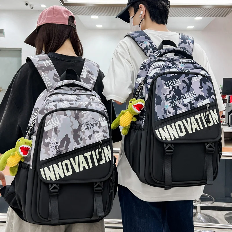 Stylische Camo-Print-Rucksack Karnz