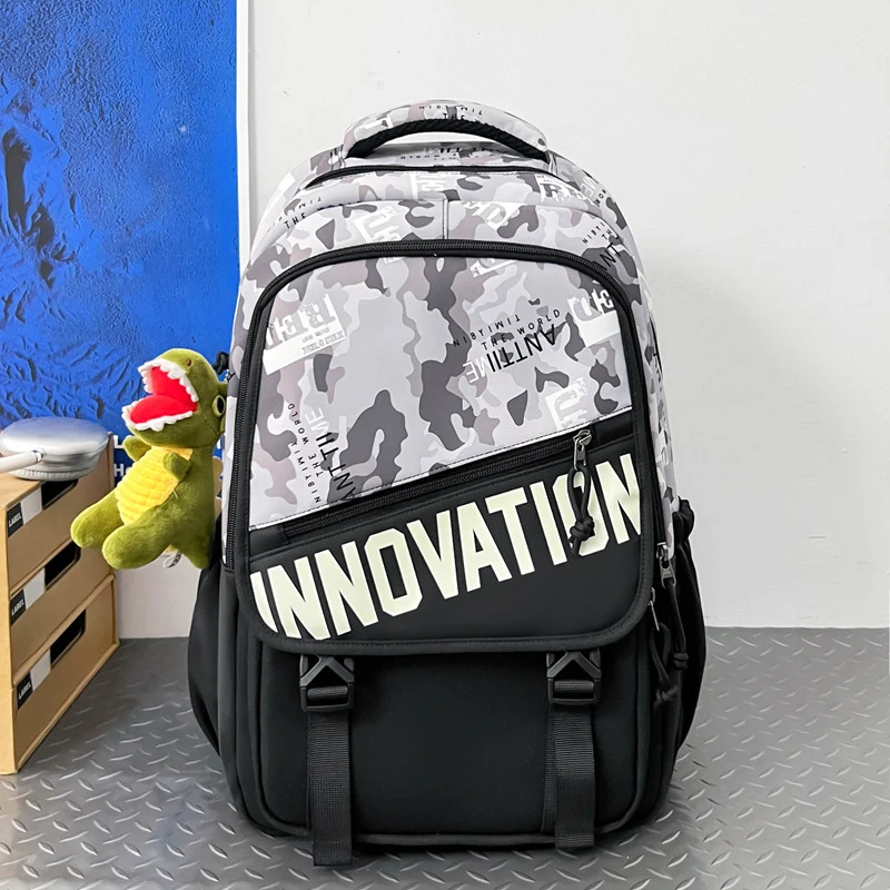 Stylische Camo-Print-Rucksack Karnz