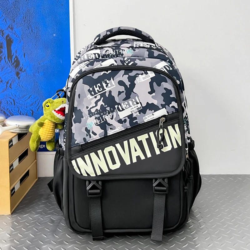 Stylische Camo-Print-Rucksack Karnz