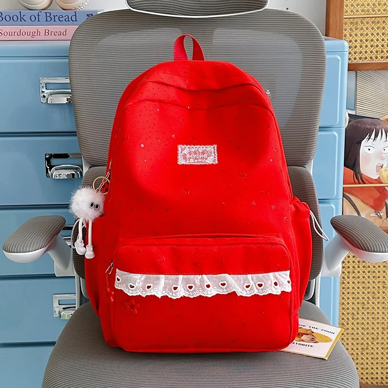 Stilvoller Rucksack mit dekorativen Akzenten Karnz