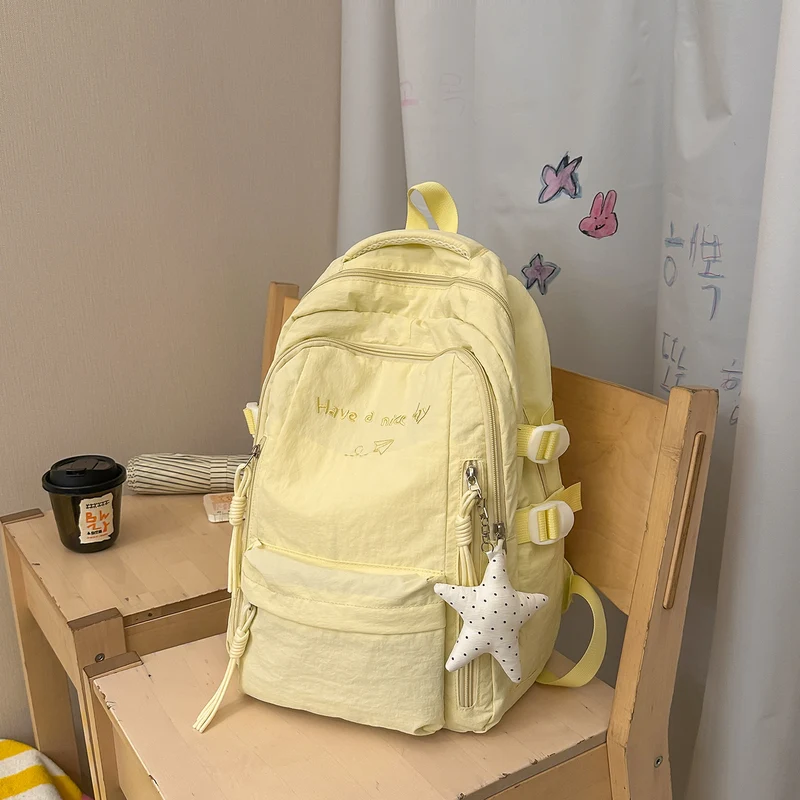 Multi-Taschen Freizeit-Rucksack mit inspirierendem Zitat Karnz