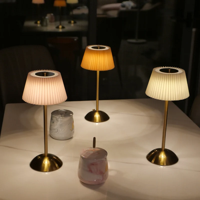 Moderne Tischlampe