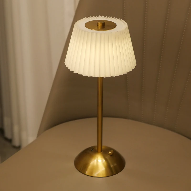 Moderne Tischlampe