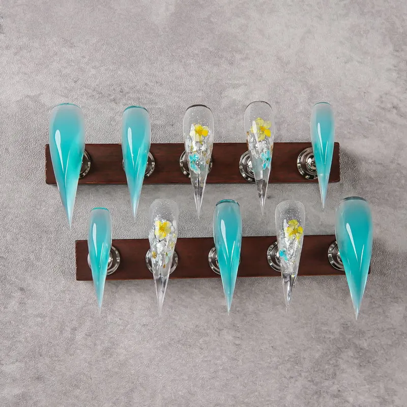 Stiletto-förmige Press-On Nagelset mit glänzendem Finish