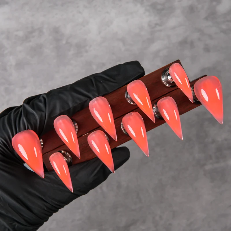 Stiletto-förmige Press-On-Nagelverbesserungs-Set