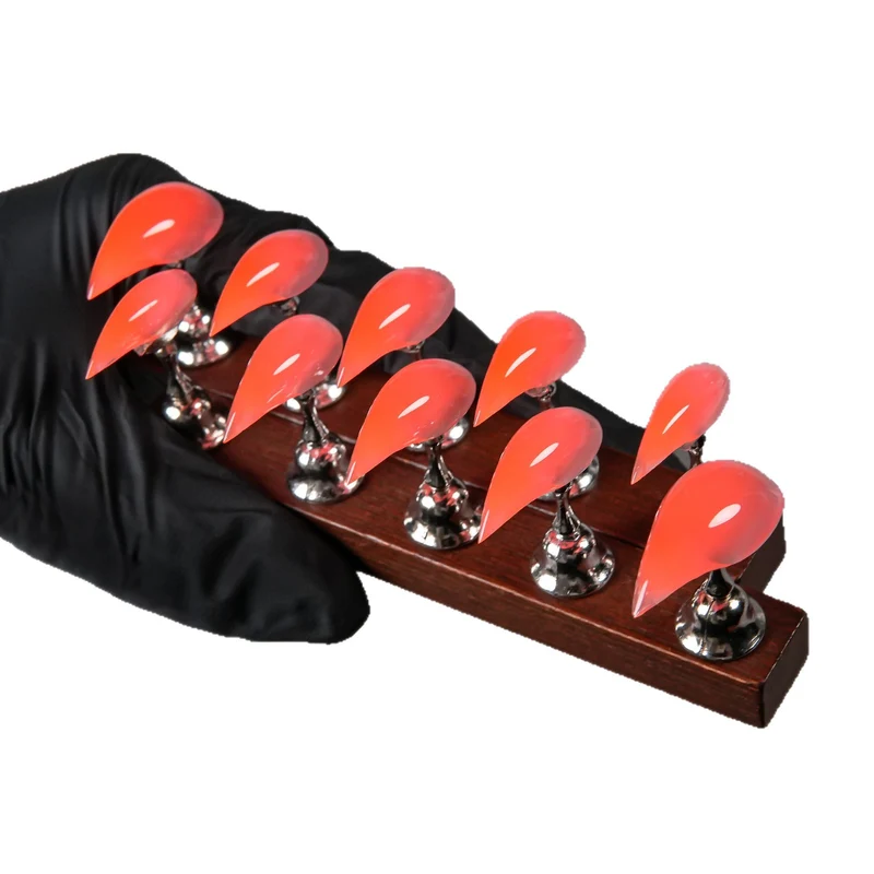 Stiletto-förmige Press-On-Nagelverbesserungs-Set