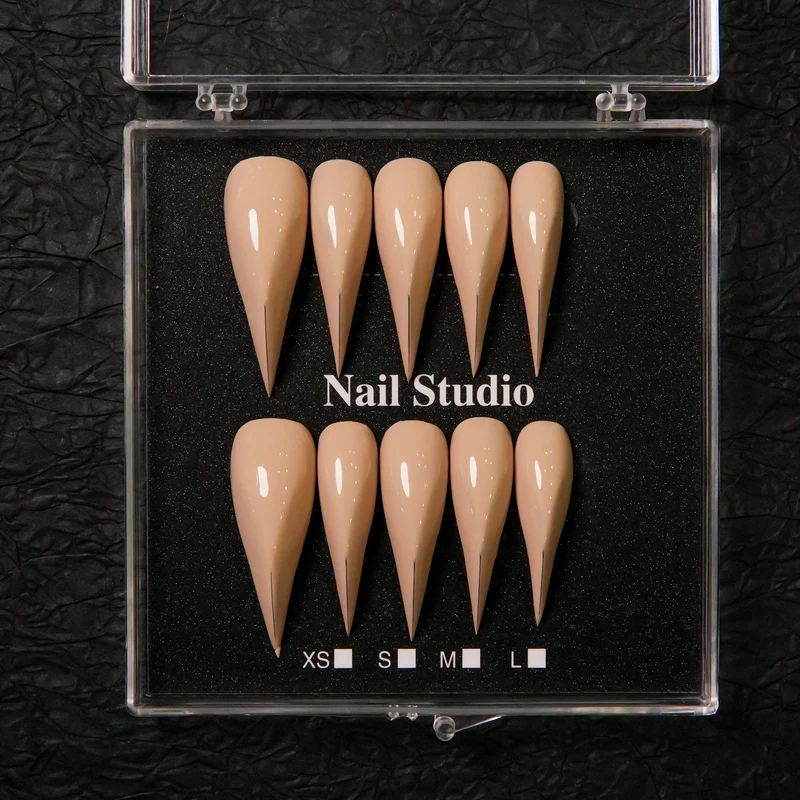 Stiletto Form Press-On Nagel Set