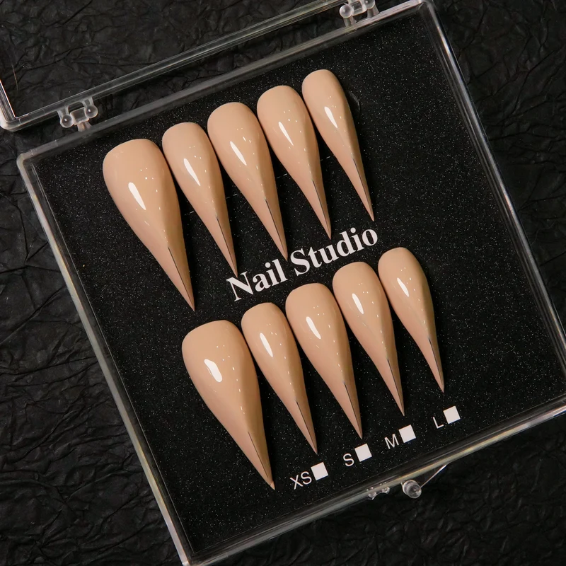 Stiletto Form Press-On Nagel Set