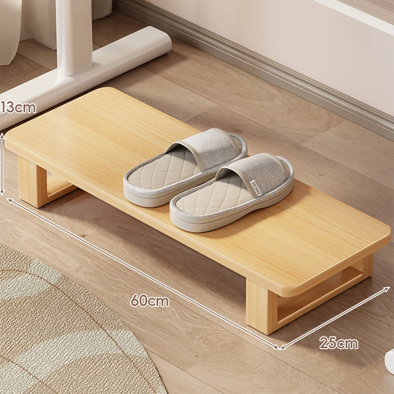 Niedrige Holzschuhplattform und Schuhregal-Organizer für den Eingangsbereich