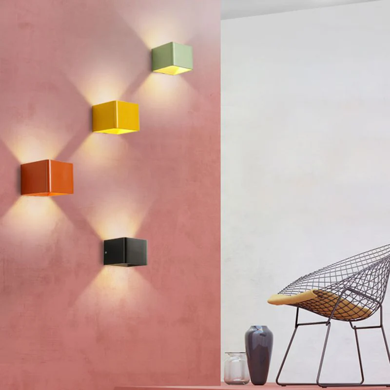 Skanto | Moderne quadratische Wandleuchte