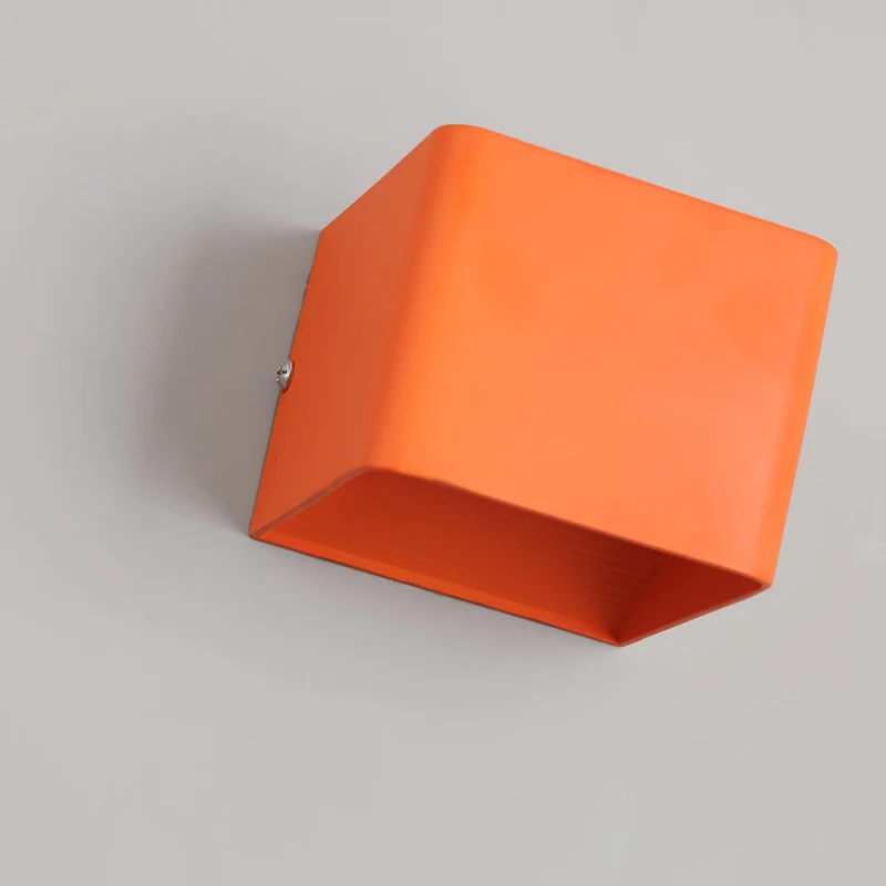 Skanto | Moderne quadratische Wandleuchte