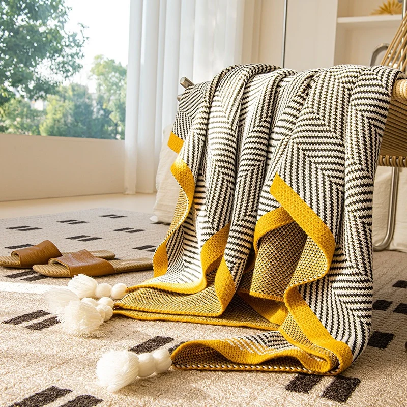 Dekorativer gestrickter Wurfdecke