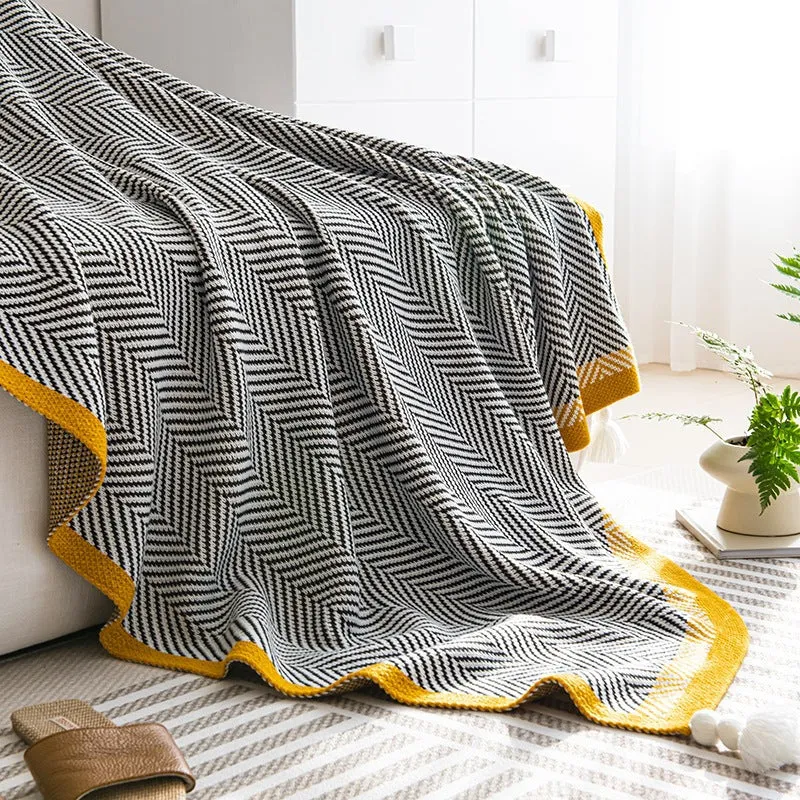 Dekorativer gestrickter Wurfdecke