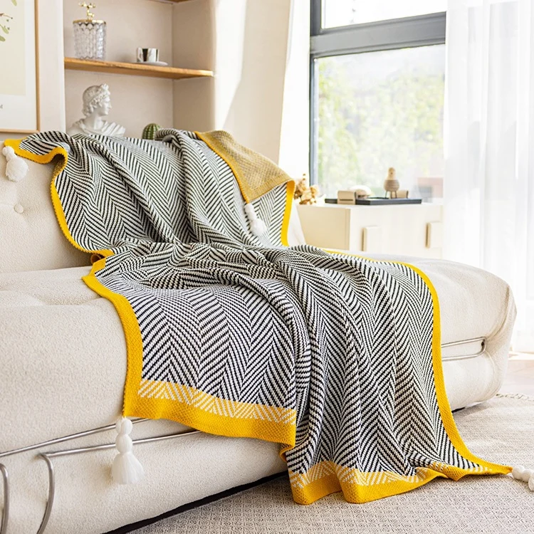 Dekorativer gestrickter Wurfdecke