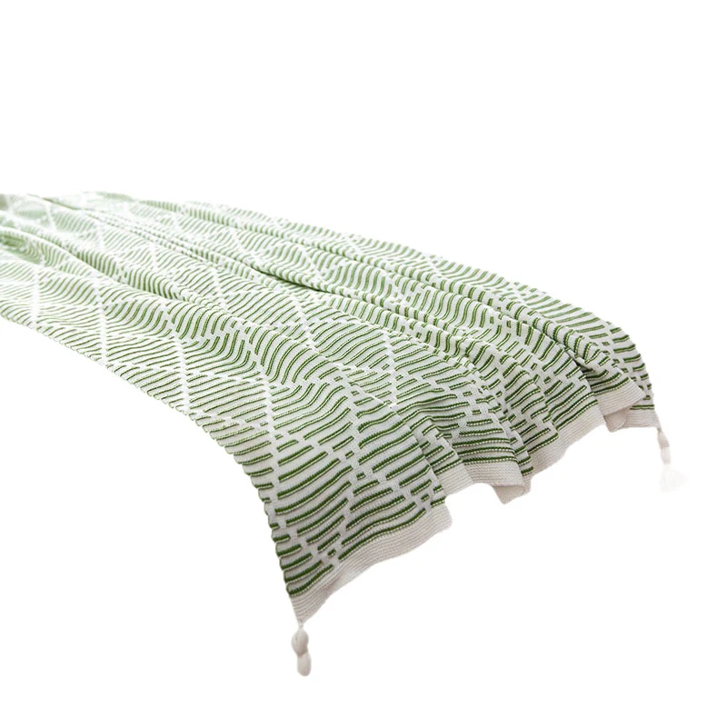 Dekorativer Strickwurfdecke