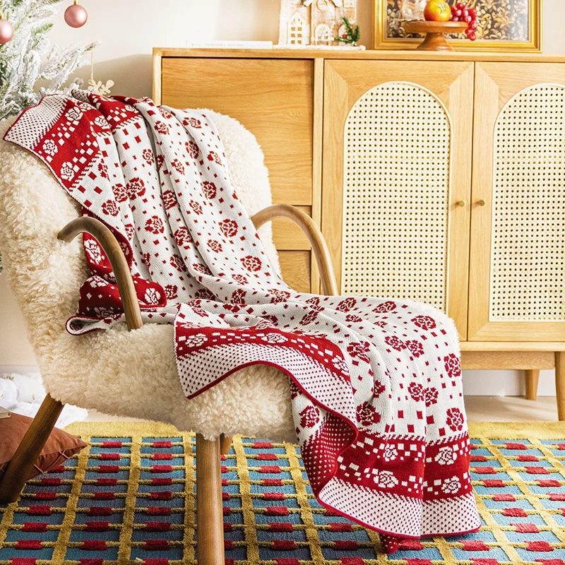Dekorativer Strickwurfdecke