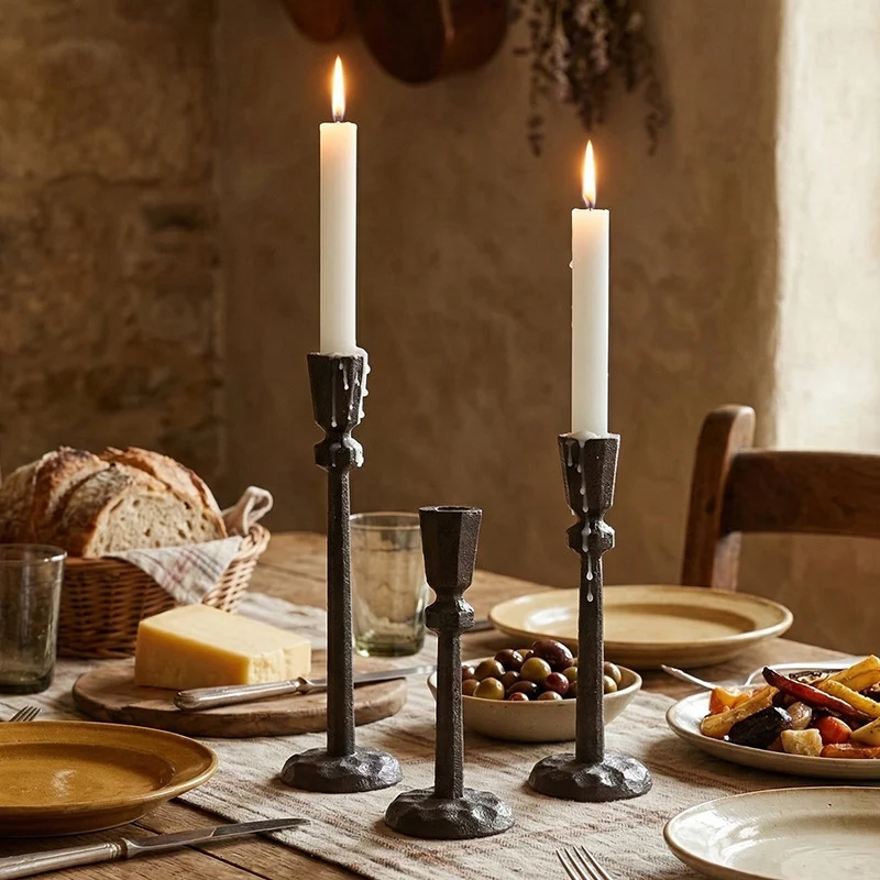 Gusseisen-Kerzenständer, geometrisches Design