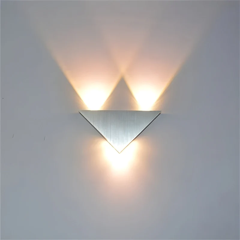 Skanto | Light - Moderne Dreieck-Wandleuchte LED-Wandlampe