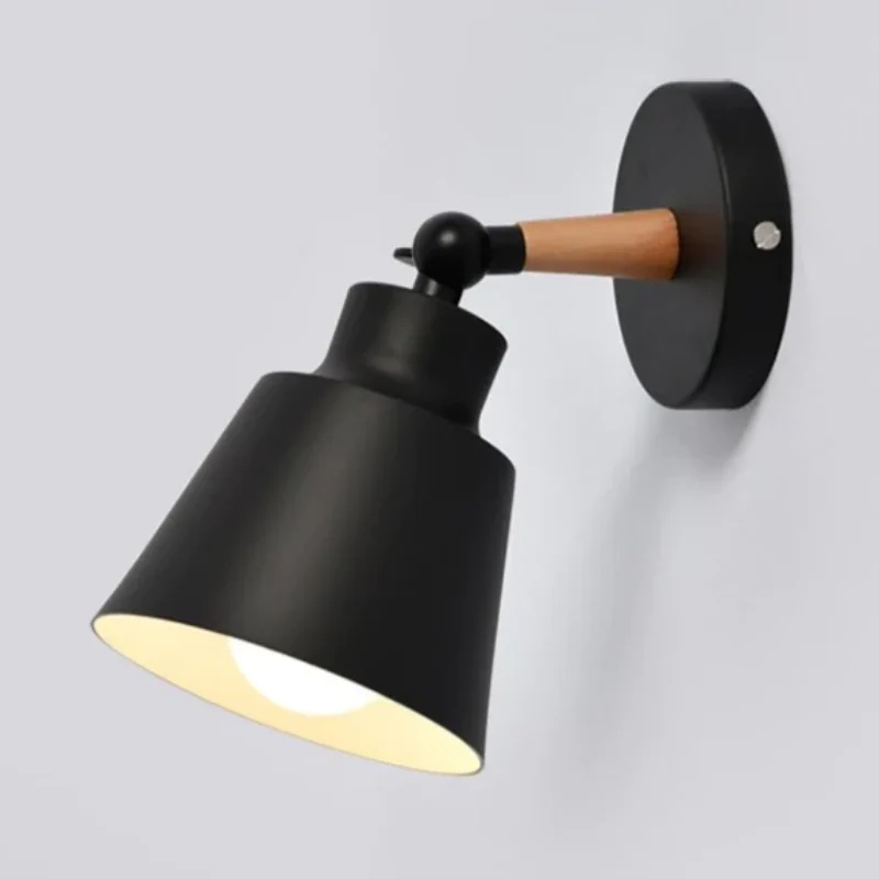 Skanto | RoyaleGlow Elegante moderne Holz-Wandlampe - Moderne Wohnraumbeleuchtung