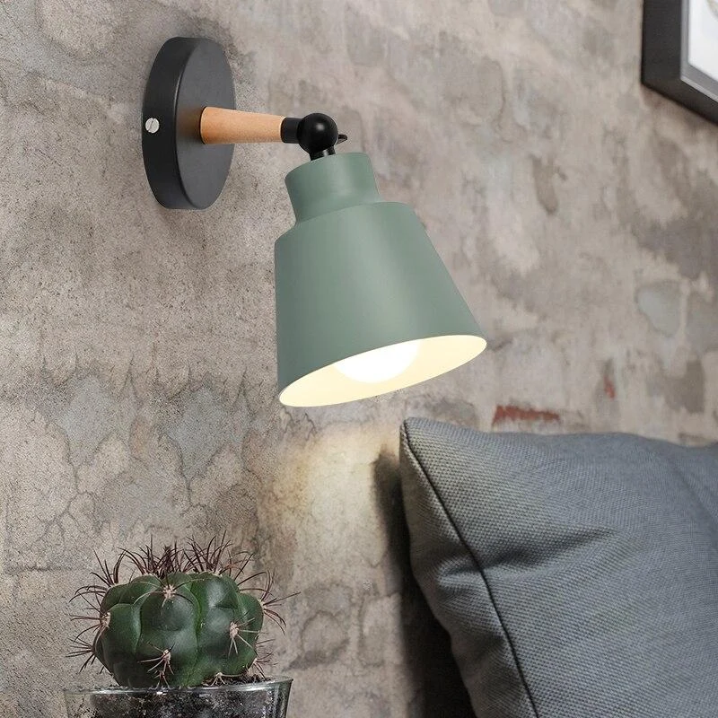 Skanto | RoyaleGlow Elegante moderne Holz-Wandlampe - Moderne Wohnraumbeleuchtung