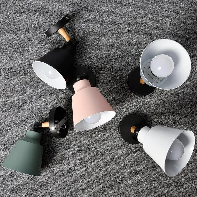 Skanto | RoyaleGlow Elegante moderne Holz-Wandlampe - Moderne Wohnraumbeleuchtung