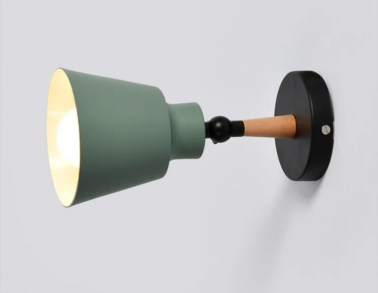 Skanto | RoyaleGlow Elegante moderne Holz-Wandlampe - Moderne Wohnraumbeleuchtung