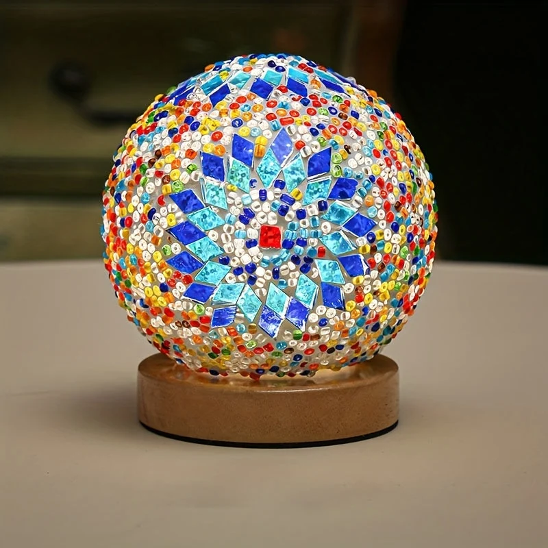 Skanto | Mosaik-Glaskugel-Tischlampe mit Holzsockel - Türkisch-Marokkanisch inspiriert
