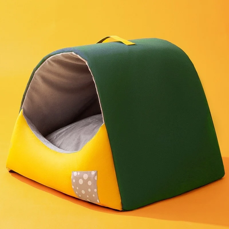 Geschlossenes Haustier-Bett mit Wärmefütterung