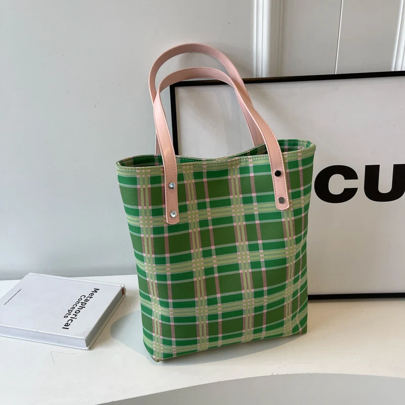 Stylishe Karierte Tasche