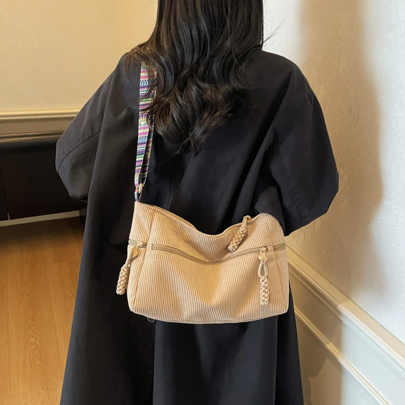 Stylische Bohemian Utility Schultertasche