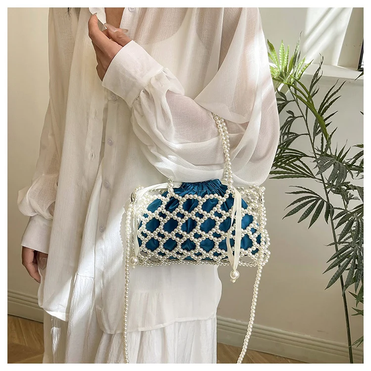 Elegante Perlen-Abendtasche