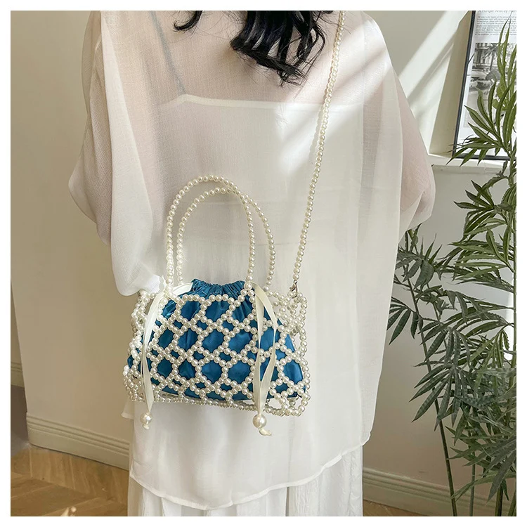 Elegante Perlen-Abendtasche