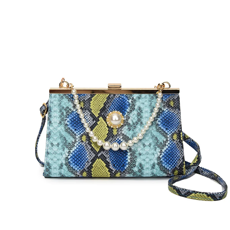 Elegante perlbesetzte Schlangenhaut-Clutch Tasche