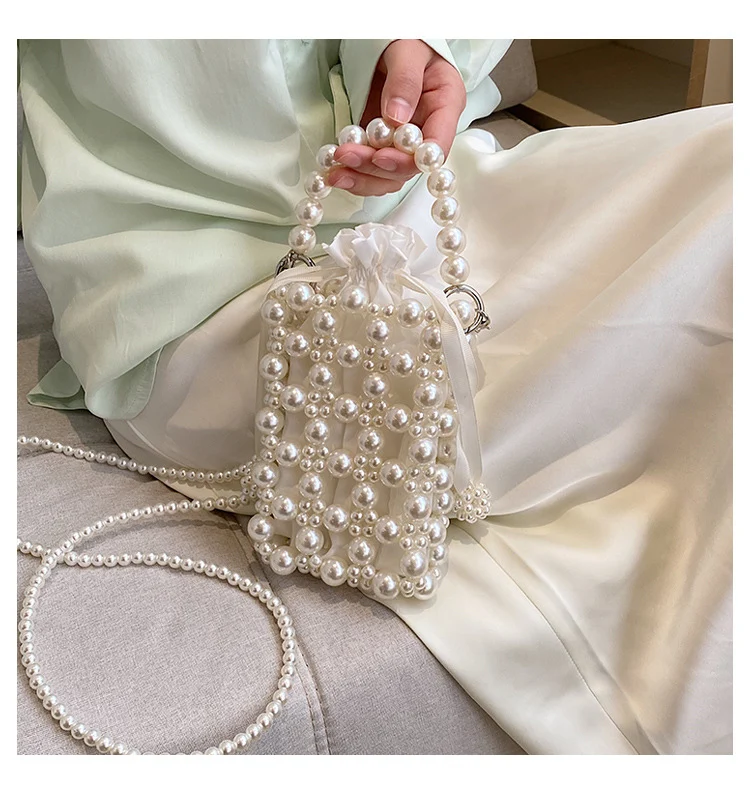 Elegante perlenverzierte Abendhandtasche