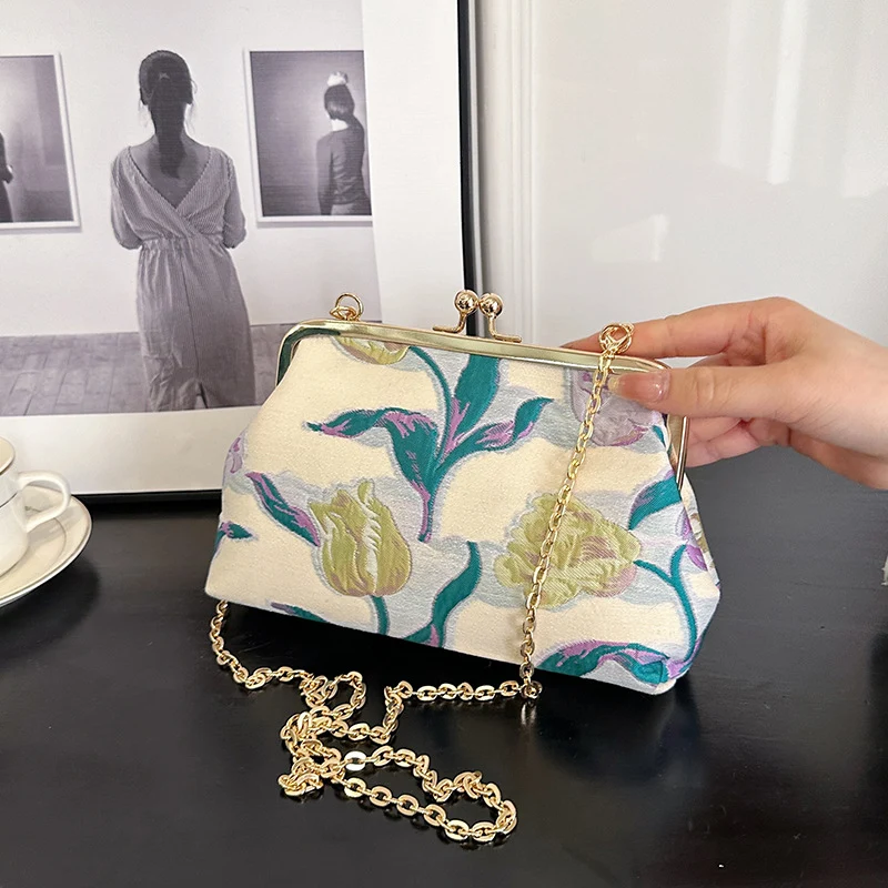 Dekorative Floral Clutch